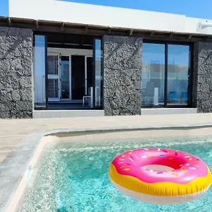 Villa Fedelian Avec Jardin Et Piscine Chauffee, Playa Blanca (Lanzarote)
